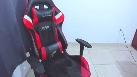 eren_tatakae online show from October 3, 1:59 am