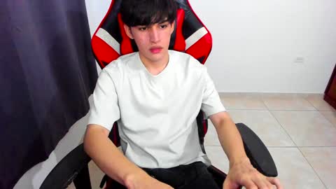 eren_tatakae online show from January 22, 2:15 am