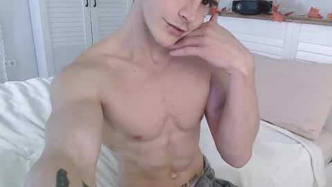 Eric Crush online show from November 11, 7:54 am