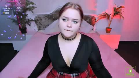 erica_love_ online show from September 24, 6:42 am