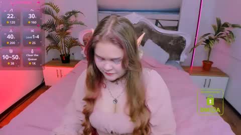 erica_love_ online show from October 31, 7:31 am