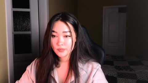 Snapshot of erica_wayne chatting on January 5, 9:48 am Erica Wayne online show from January 5, 9:48 am