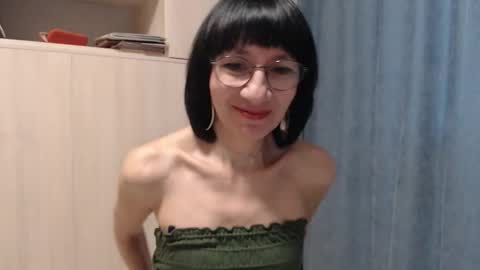 ericablack8 online show from February 10, 1:36 pm