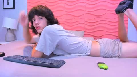 erick_ferrer online show from April 6, 7:37 pm