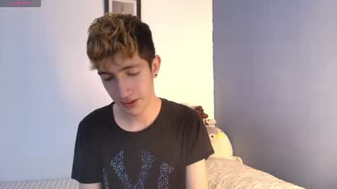 I am Erik online show from July 14, 8:36 pm