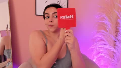 Snapshot of erika_mendez1 chatting on January 25, 11:13 am Erika Mendez online show from January 25, 11:13 am