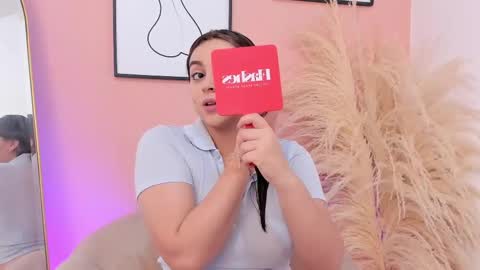 Snapshot of erika_mendez1 chatting on February 19, 7:05 pm Erika Mendez online show from February 19, 7:05 pm