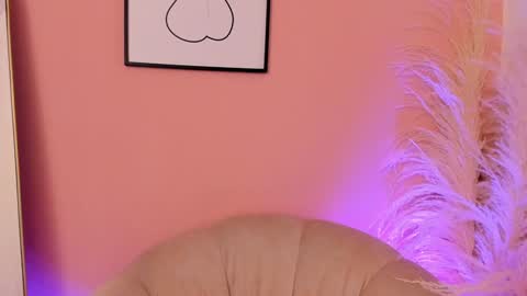 Snapshot of erika_mendez1 chatting on January 28, 11:07 pm Erika Mendez online show from January 28, 11:07 pm