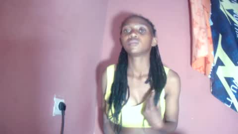 erinah05 online show from August 9, 6:34 pm