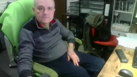 ernello online show from October 21, 8:01 pm