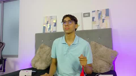 Eros Lux1 online show from June 6, 1:06 pm