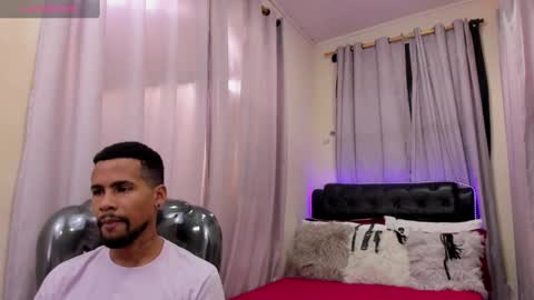 Erotic couple online show from February 18, 2:38 pm