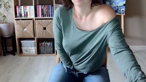Melissa   online show from October 1, 12:04 pm