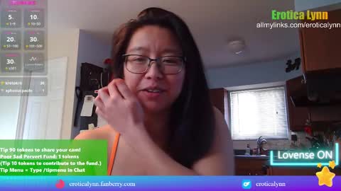 Lynn   online show from February 19, 7:59 pm