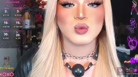 Snapshot of eroticfowler69 chatting on February 12, 5:48 pm Anastasia online show from February 12, 5:48 pm