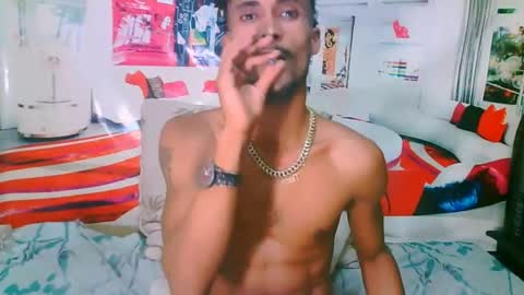 Liam online show from February 20, 5:48 pm