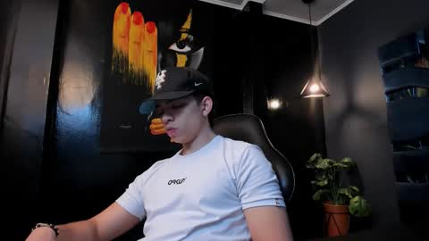 Eryon online show from December 15, 11:28 am