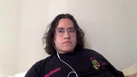 esiiis online show from February 19, 8:30 pm