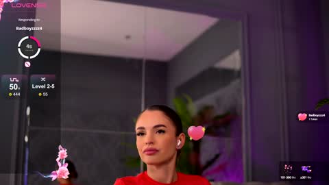 Snapshot of esmeainsley chatting on December 24, 3:16 am Raluca online show from December 24, 3:16 am