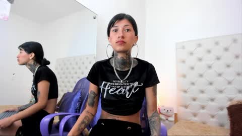 esmeralda  online show from April 9, 2:01 pm