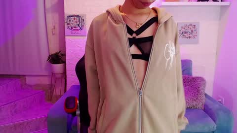 Esmeralda online show from December 14, 10:34 am