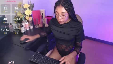 esmeralda_bk online show from May 7, 10:05 pm
