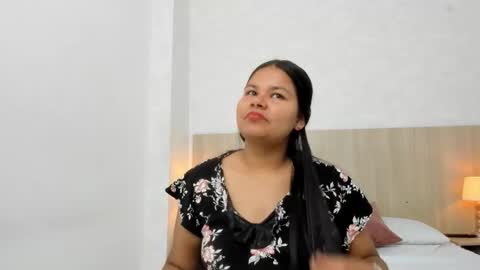 Esmeralda online show from February 15, 7:23 pm