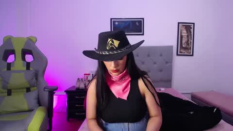 Perla online show from October 28, 6:36 am