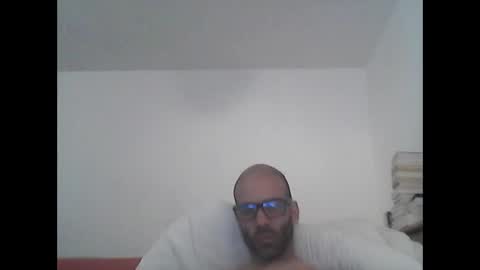 especially871850 online show from April 27, 12:03 pm