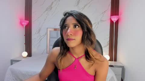 esperanzamora online show from April 23, 12:02 pm