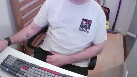 Morph online show from December 1, 10:08 pm