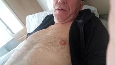 EssexB0y online show from March 11, 7:46 am