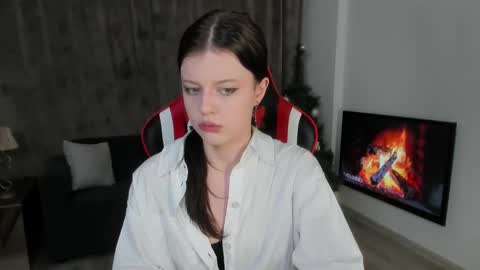 esteria online show from December 25, 9:11 pm