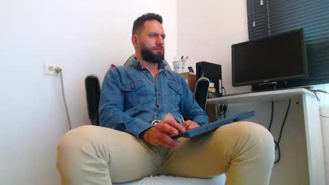 esteban online show from March 20, 7:08 pm