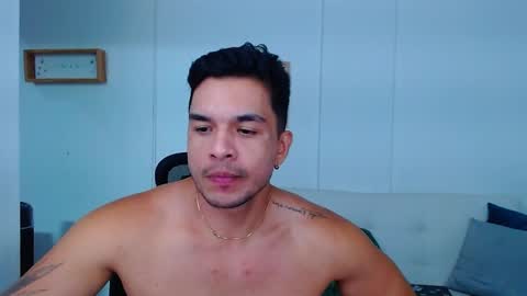 ESTEBAN online show from February 26, 1:36 am