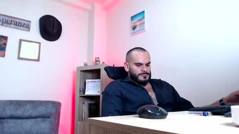 Esteban Fernandez online show from June 30, 3:28 am