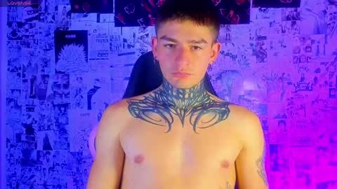 Esteban independent model online show from March 31, 1:50 am