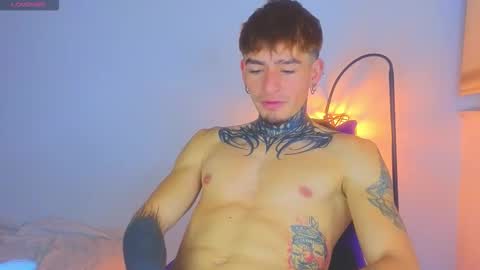 Esteban independent model online show from December 17, 3:57 am