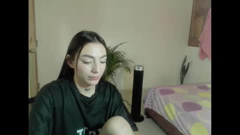 estefa1 online show from September 30, 8:30 pm