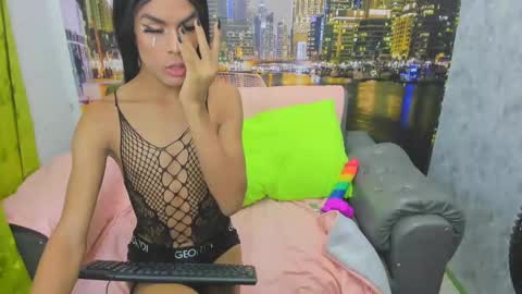 estefani robles online show from December 22, 1:12 am