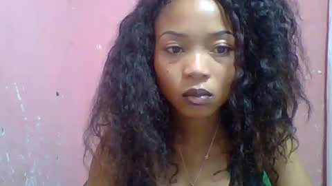 Snapshot of estelah20 chatting on September 22, 1:04 pm estelah20 online show from September 22, 1:04 pm