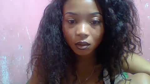 Snapshot of estelah20 chatting on September 21, 11:36 am estelah20 online show from September 21, 11:36 am