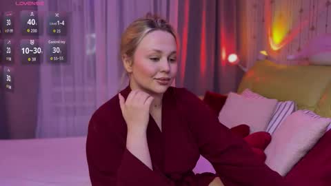 Estella online show from February 20, 5:15 pm