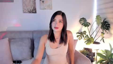 Is secret online show from April 15, 8:09 pm