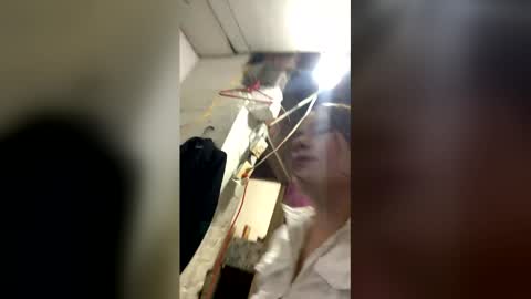 estrella online show from February 16, 12:31 am