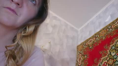 estrellawalters online show from May 12, 12:36 pm
