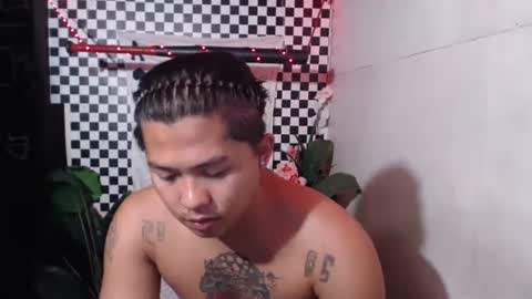 im esward tynn online show from December 2, 4:49 pm