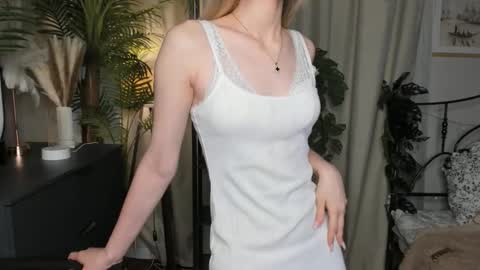 Natalie online show from October 19, 6:18 am