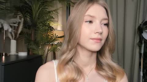 Natalie online show from November 9, 5:55 am