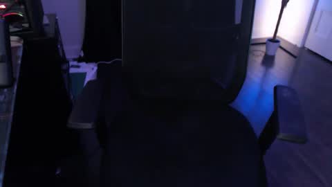 ethan8704 online show from February 23, 11:40 pm